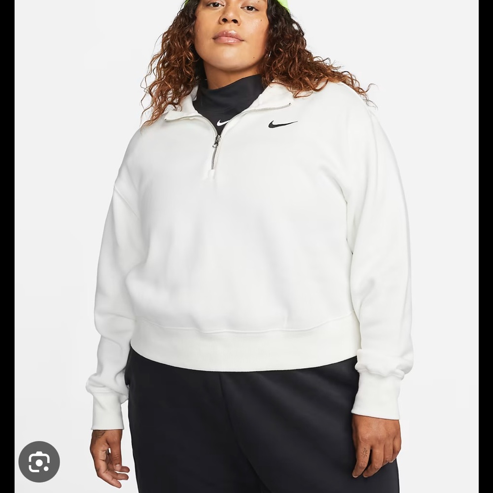 Nike Women's White Half-Zip Sweatshirt